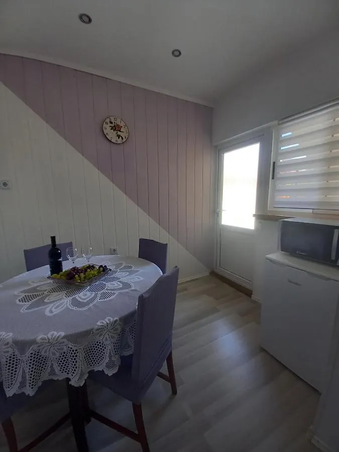 شقة Apartman Maja Kaštela